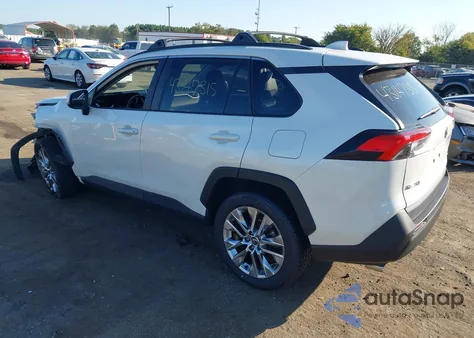 2021 Toyota Rav4 Xle Premium z USA, uszkodzony, nr VIN 2T3A1RFVXMW140938